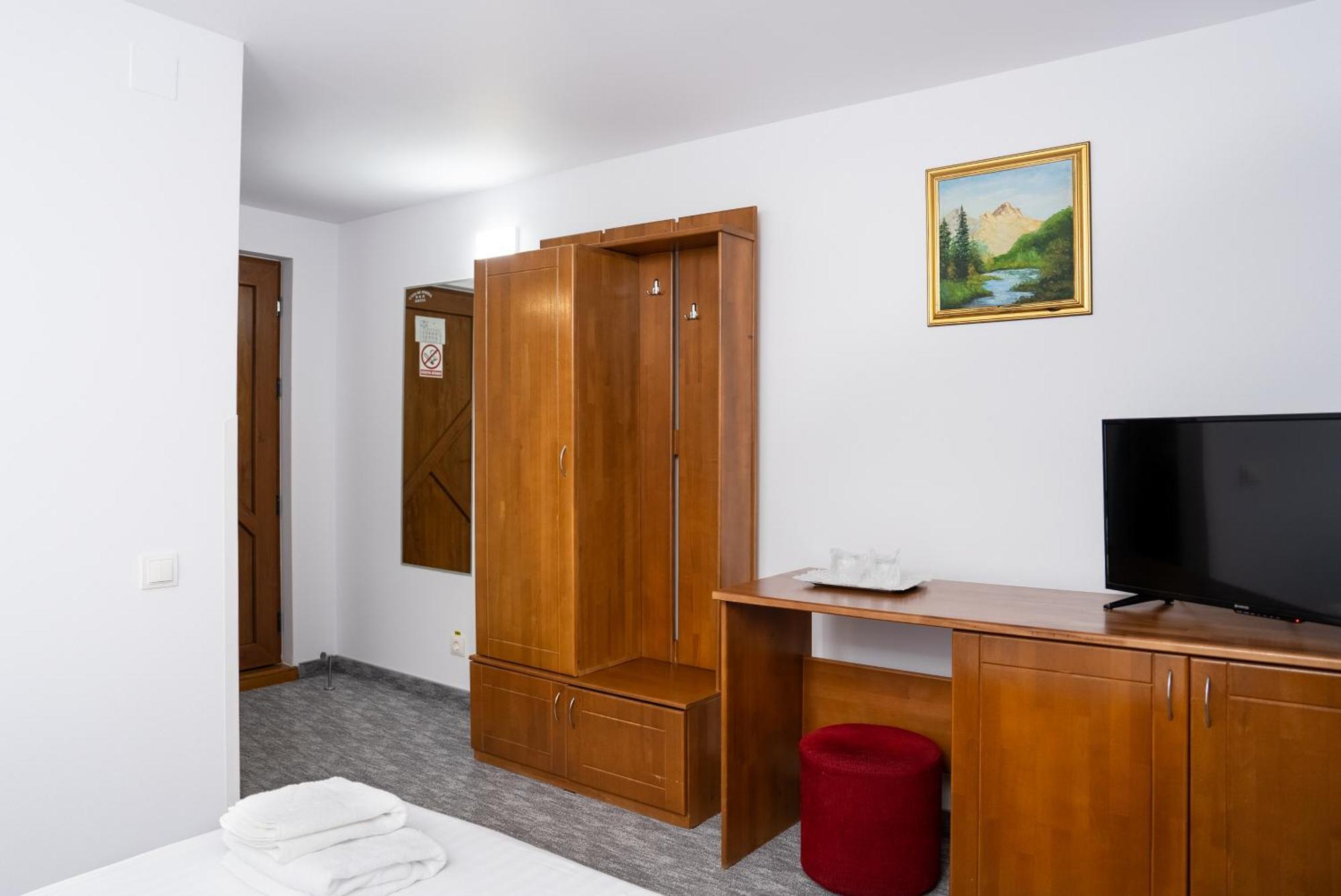 Hotel Casa De Piatra Scheia Eksteriør billede