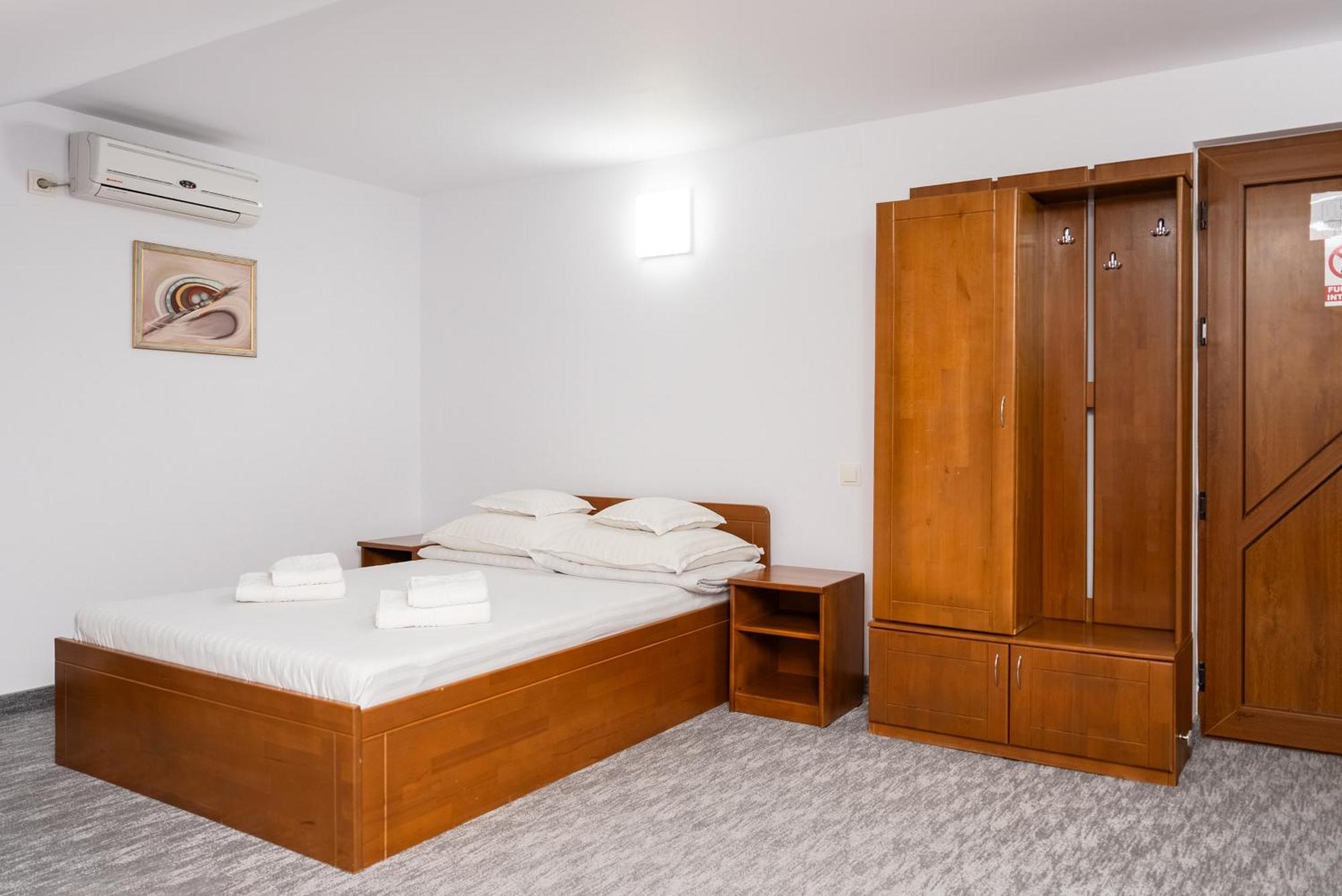 Hotel Casa De Piatra Scheia Eksteriør billede